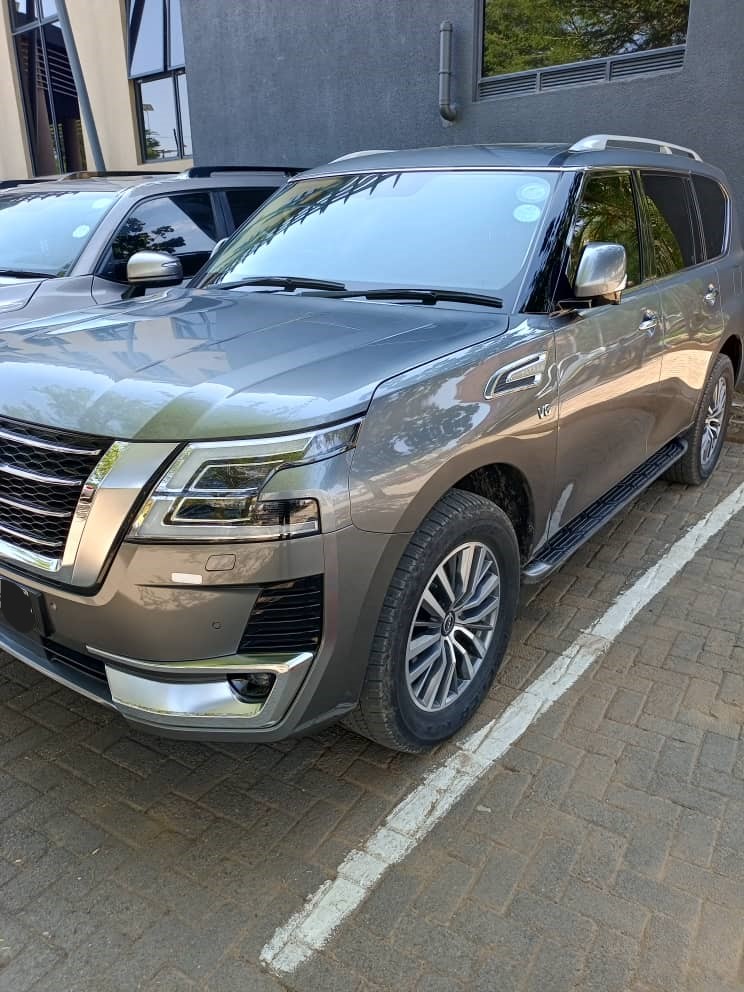 Executive SUV — Dariro Ventures